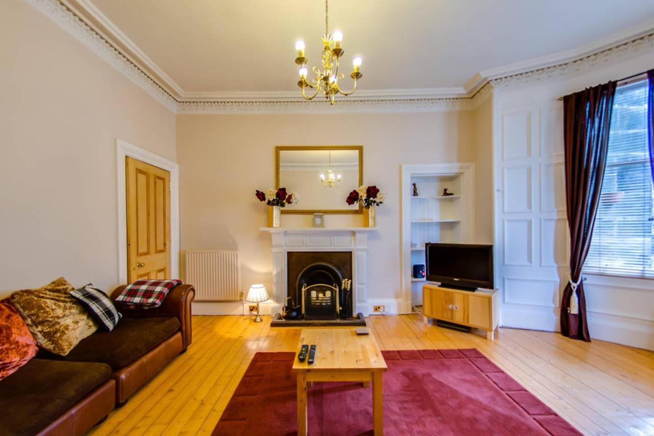 Joivy Spacious Apartment Next To The Meadows Edimburgo Exterior foto